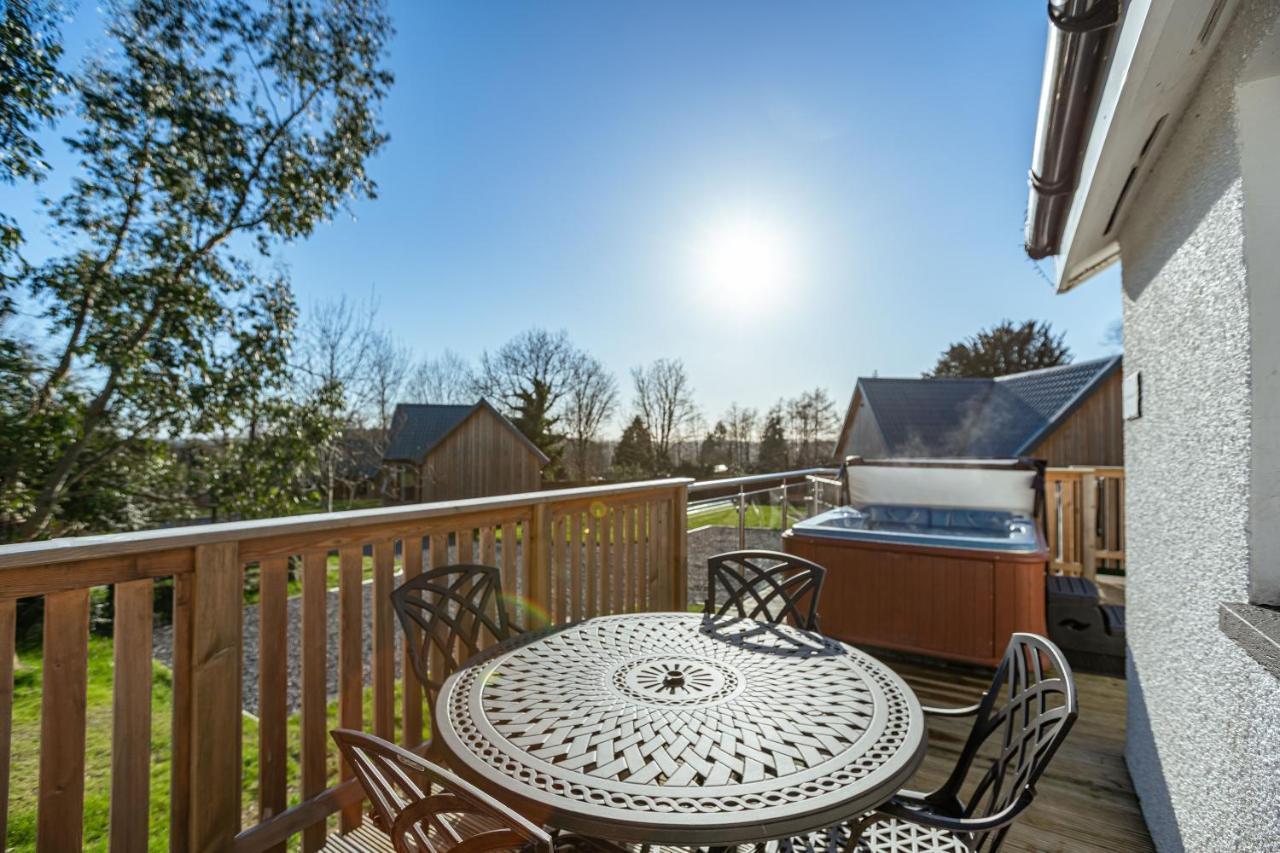 Sparrowhawk Cottage With Hot Tub Newton Stewart Exterior foto
