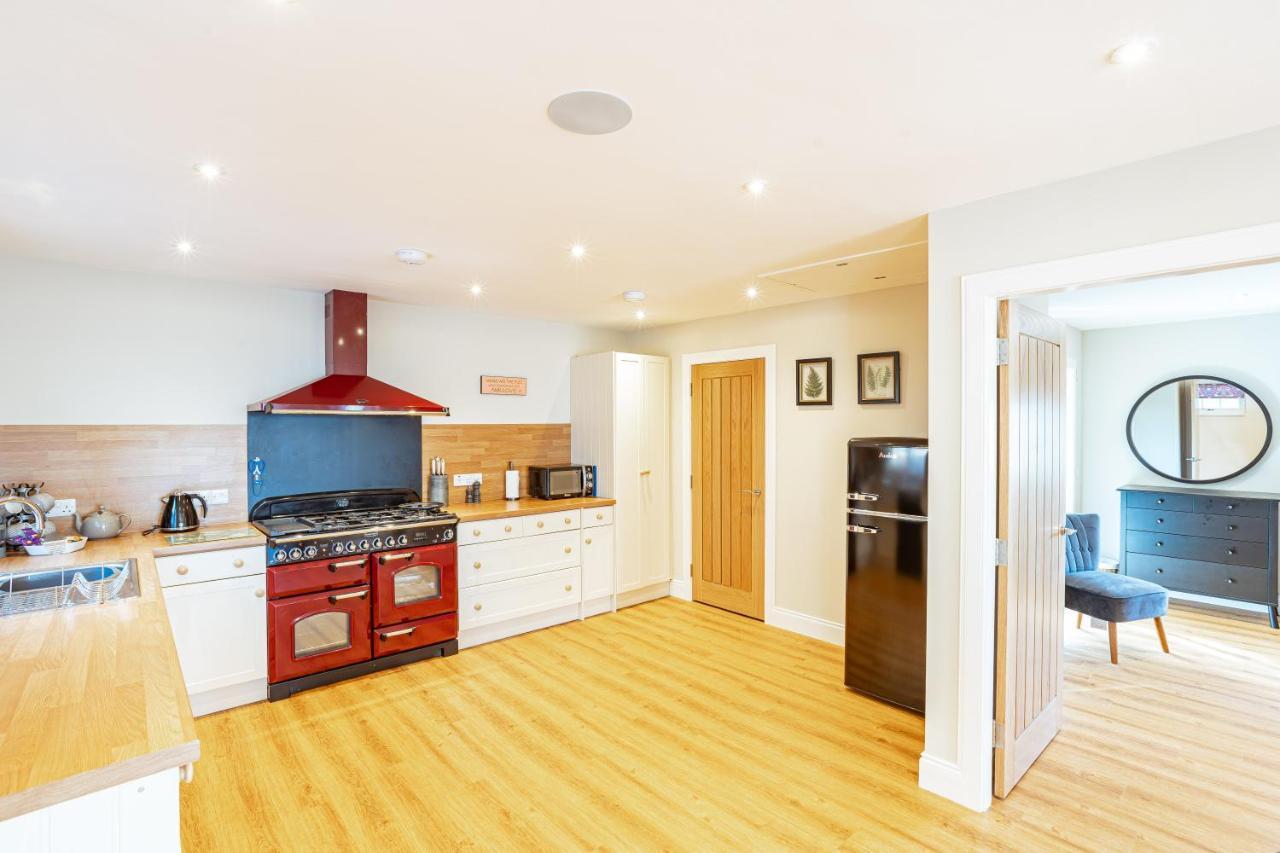 Sparrowhawk Cottage With Hot Tub Newton Stewart Exterior foto